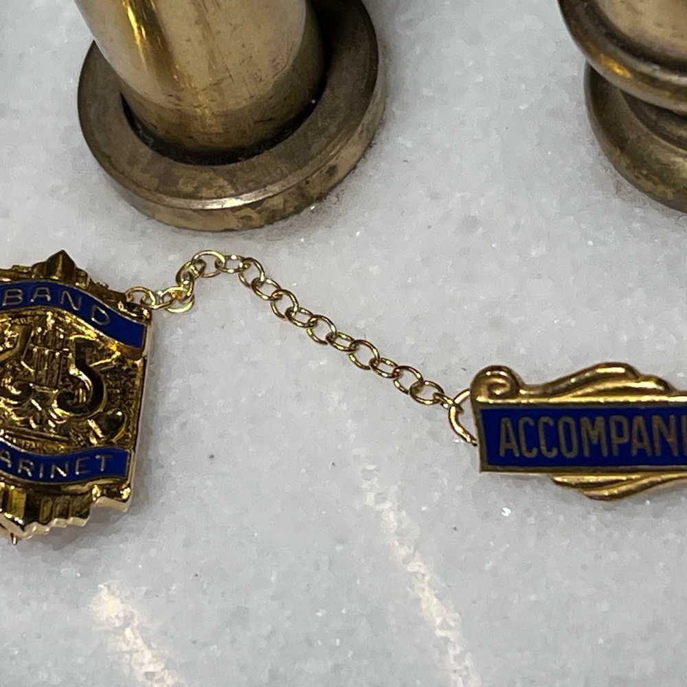 Gold and Blue Accompanist Band Clarinet Lapel Pin - Picture 4 of 6